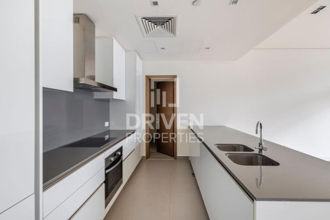 Huoneisto City Walk, Dubai, Arabiemiraatit 2 makuuhuonetta, 163.04 m2 № 742714 - kuva 8