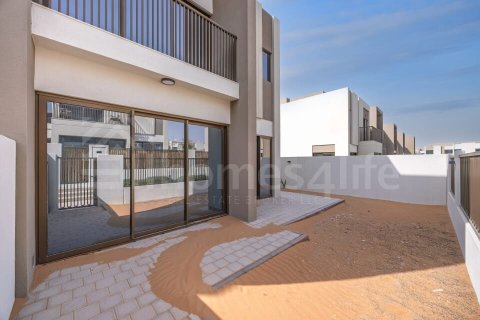 تاون هاوس للبيع في Dubai Land، دبي، الإمارات العربية المتحدة 4 غرفة نوم ، 217 متر مربع ، رقم 726952 - صورة 26