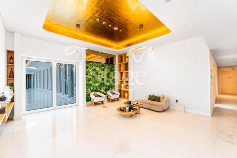 Apartment in Jumeirah Village Triangle, Dubai, UAE 1 room, 33 sq.m. № 638974 - photo 12