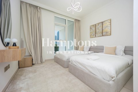 Duplex til leje i Dubai Harbour, Dubai, UAE 3 soveværelser, 188.31438100 kvm № 737374 - foto 2