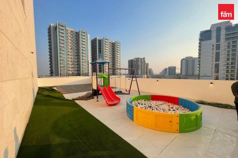 Apartmen di Al Furjan, Dubai, UAE 2 bilik tidur, 78.5 meter persegi № 689076 - foto 12