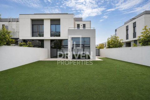 Rumah bandar di Al Furjan, Dubai, UAE 4 bilik tidur, 389.17 meter persegi № 767261