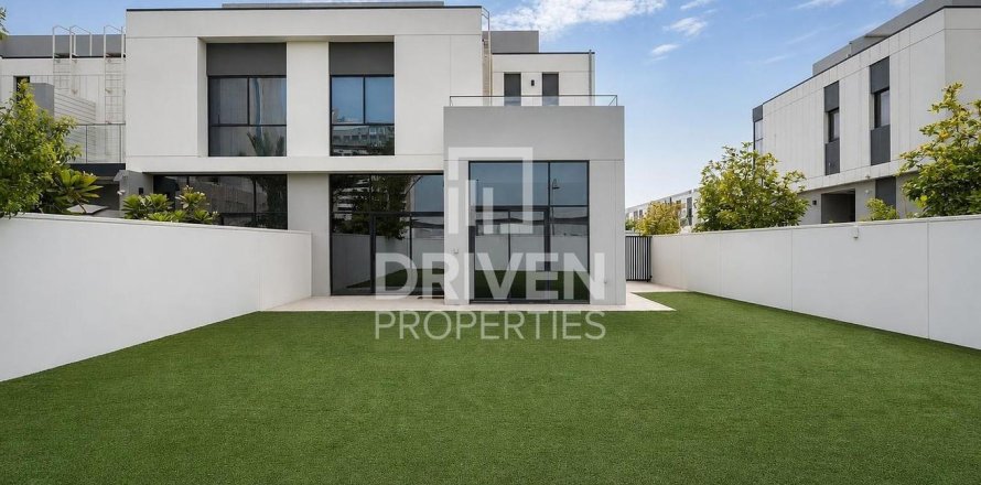 Kamienica w Al Furjan, Dubai, ZEA 4 sypialnie, 389.17 mkw. nr 767261