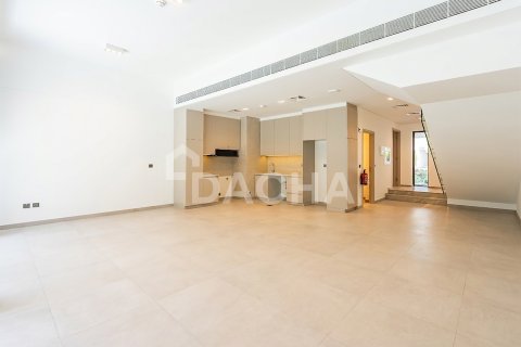 Townhouse in Mohammed Bin Rashid City, Dubai, UAE 2 bedrooms, 177 sq.m. № 714721 - photo 2