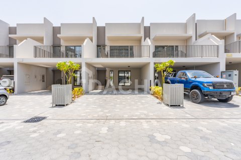 Townhouse in Mohammed Bin Rashid City, Dubai, UAE 2 bedrooms, 177 sq.m. № 714721 - photo 12