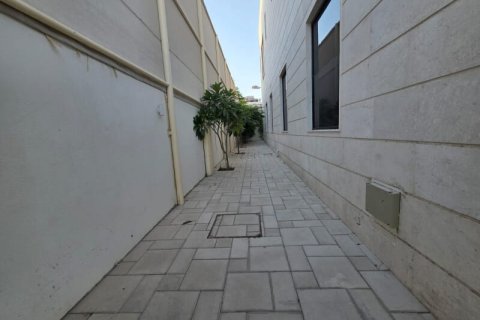 Nadd Al Sheba, Dubai, UAE의 임대용 빌라 침실 5개, 930제곱미터 번호 715186 - 사진 9