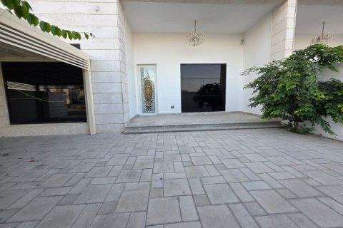 Nadd Al Sheba, Dubai, UAE의 임대용 빌라 침실 5개, 930제곱미터 번호 715186 - 사진 17
