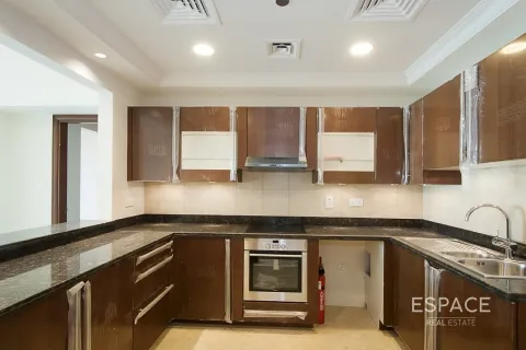 Apartman u gradu Palm Jumeirah, Dubai, UAE 2 spavaće sobe, 175 m2 Br. 661307 - Slika 3