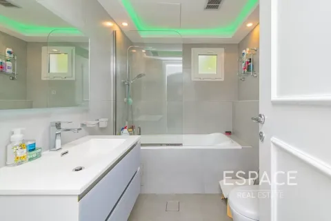 וילה להשכרה ב Meadows, Dubai, איחוד האמירויות  5 חדרי שינה, 343 מ"ר, מספר 661301 - תמונה 11