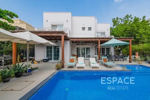 וילה להשכרה ב Meadows, Dubai, איחוד האמירויות  5 חדרי שינה, 343 מ"ר, מספר 661301 - תמונה 16