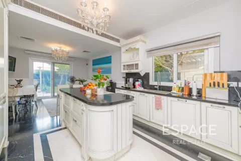 וילה להשכרה ב Meadows, Dubai, איחוד האמירויות  5 חדרי שינה, 343 מ"ר, מספר 661301 - תמונה 6