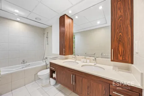 Apartament do wynajęcia w Downtown Dubai (Downtown Burj Dubai), Dubai, ZEA 2 sypialnie, 122 mkw., nr 650310 - zdjęcie 10