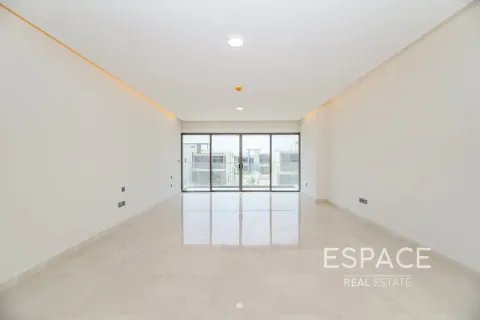 Huvila Dubai Hills Estate, Arabiemiraatit 5 makuuhuonetta, 569 m2 № 650309 - kuva 10