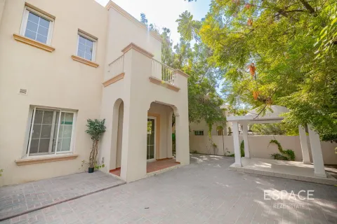 Villa en alquiler en The Springs, Dubai, EAU 2 dormitorios, 167 m2 № 650313 - foto 1