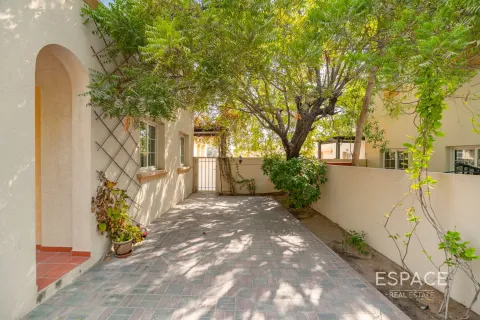 Villa en alquiler en The Springs, Dubai, EAU 2 dormitorios, 167 m2 № 650313 - foto 16