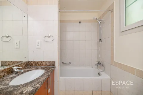 Villa en alquiler en The Springs, Dubai, EAU 2 dormitorios, 167 m2 № 650313 - foto 10