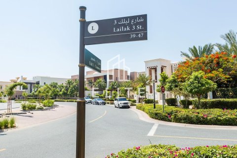 Land til salg i Emirates Hills, Dubai, UAE 2947 kvm № 736306 - foto 13