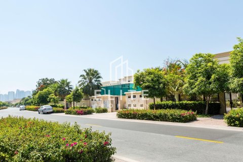 Land til salg i Emirates Hills, Dubai, UAE 2947 kvm № 736306 - foto 7