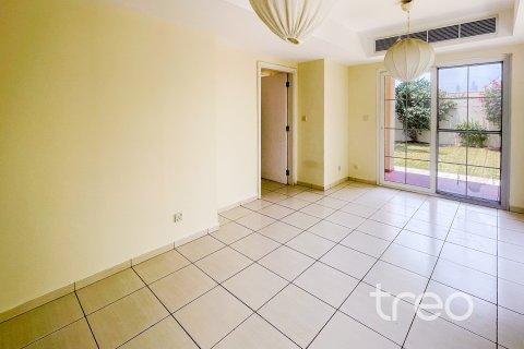 Vila v The Springs, Dubai, SAE 2 spálne, 156.63 m2 č. 741173 - Fotografia 3