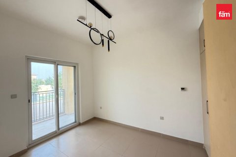 Dubai, UAE의 임대용 빌라 침실 3개, 325제곱미터 번호 739806 - 사진 7