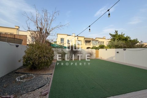 Müüa villa asukohaga The Springs, Dubai, AÜE: 3 magamistoaga, 219 m² Nr 759954 - pilt 1