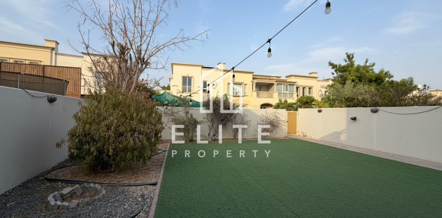 Villa asukohaga The Springs, Dubai, AÜE: 3 magamistoaga, 219 m² Nr 759954