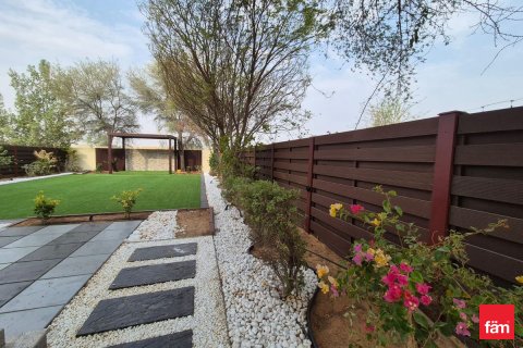 Müüa villa asukohaga Dubai, AÜE: 4 magamistoaga, 502.6 m² Nr 638435 - pilt 14