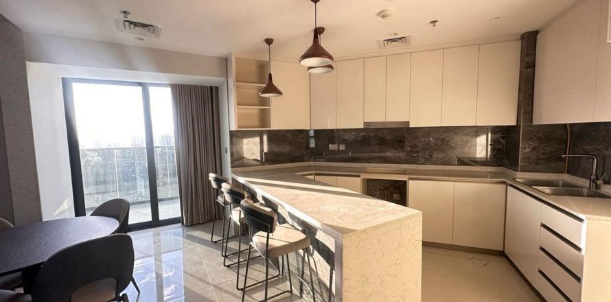 Apartmán v Business Bay, Dubai, SAE 2 spálne, 137 m2 č. 638434