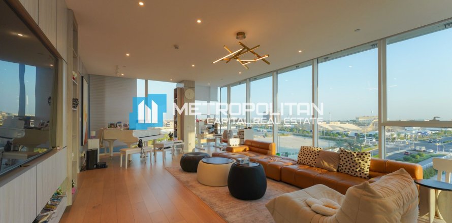 Apartament în Saadiyat Island, Abu Dhabi, EAU 3 dormitoare, 305.9 mp.  №651875