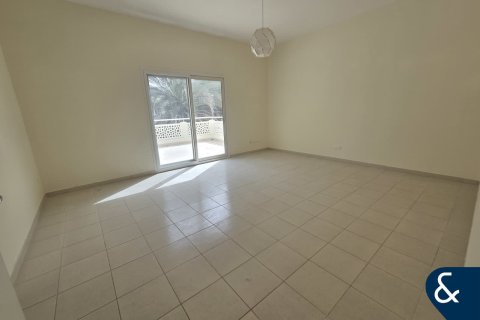 Üürile anda villa asukohaga Meadows, Dubai, AÜE: 4 magamistoaga, 539 m² Nr 668562 - pilt 9