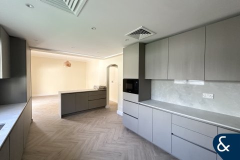 Meadows, Dubai, BAE’de kiralık villa 4 yatak odası, 540 m&sup2; No 668562 - fotoğraf 4