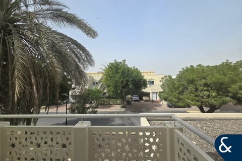 Üürile anda villa asukohaga Meadows, Dubai, AÜE: 4 magamistoaga, 539 m² Nr 668562 - pilt 15