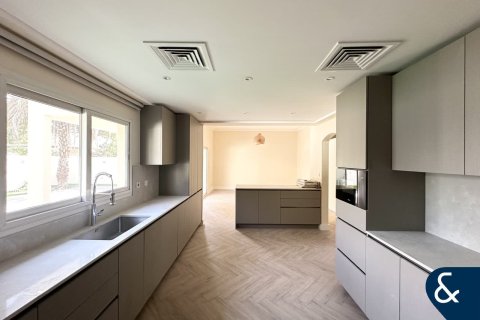 Meadows, Dubai, BAE’de kiralık villa 4 yatak odası, 540 m&sup2; No 668562 - fotoğraf 6