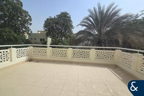 Üürile anda villa asukohaga Meadows, Dubai, AÜE: 4 magamistoaga, 539 m² Nr 668562 - pilt 12