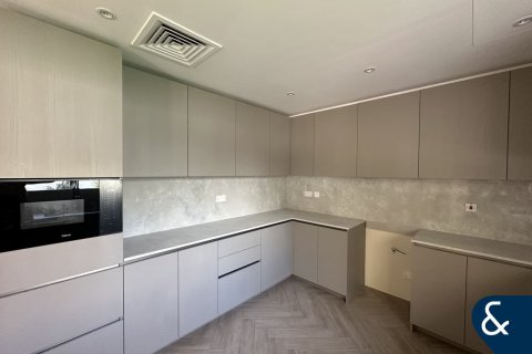 Meadows, Dubai, BAE’de kiralık villa 4 yatak odası, 540 m&sup2; No 668562 - fotoğraf 3