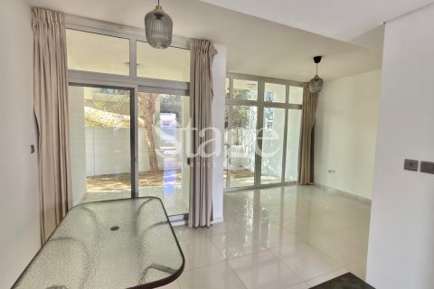 Vilă de vânzare în Dubai, EAU 3 dormitoare, 167 mp. №668629 - poză 1