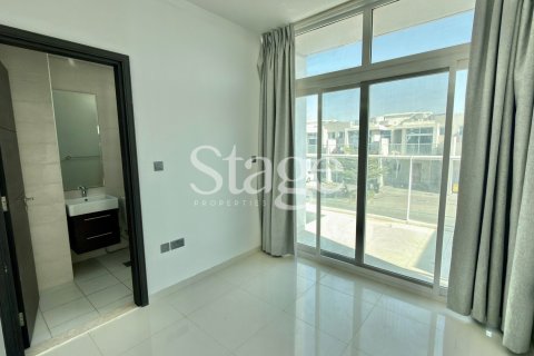 Vilă de vânzare în Dubai, EAU 3 dormitoare, 167 mp. №668629 - poză 13