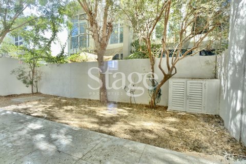 Vilă de vânzare în Dubai, EAU 3 dormitoare, 167 mp. №668629 - poză 17