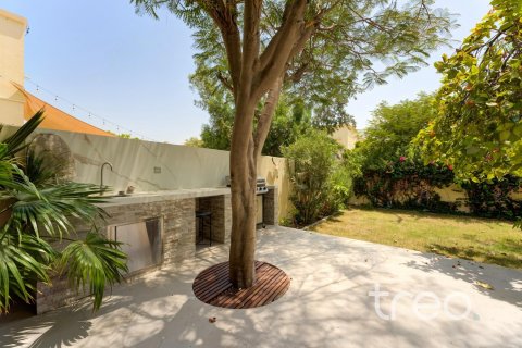 Vilë në The Springs, Dubai, Emiratet e Bashkuara Arabe 3 dhoma gjumi, 235.23 m2. № 758796 - Foto 11
