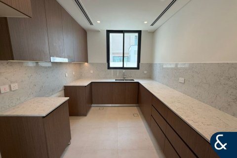 Vila v Arabian Ranches 3, Dubai, SAE 4 ložnice, 491 m² Č.: 668253 - fotografie 5