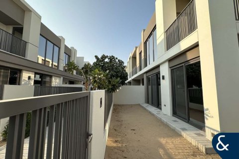 Vila di Tilal Al Ghaf, Dubai, UEA 4 kamar tidur, 230 m2 nomor 668251 - foto 3