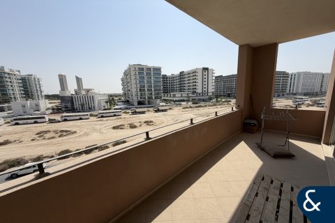 Huoneisto Motor City, Dubai, Arabiemiraatit 3 makuuhuonetta, 198 m2 № 668013 - kuva 8