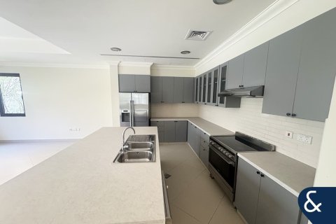 فيلا للإيجار في Arabian Ranches 2، دبي، الإمارات العربية المتحدة 6 غرفة نوم ، 558 متر مربع ، رقم 668019 - صورة 4