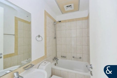 Villa in The Springs, Dubai, UAE 2 bedrooms, 157 sq.m. № 668015 - photo 11