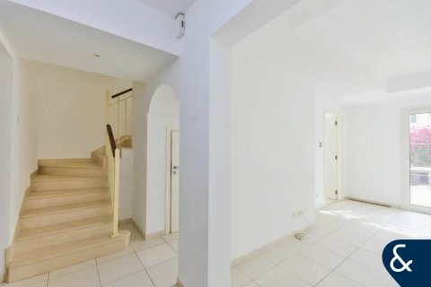 Villa in The Springs, Dubai, UAE 2 bedrooms, 157 sq.m. № 668015 - photo 6