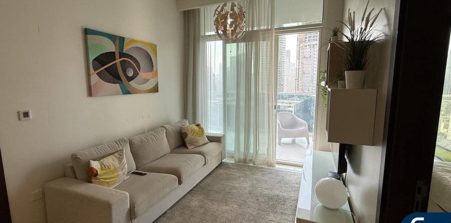 Business Bay, Dubai, UAE의 아파트 침실 2개, 83제곱미터 번호 668018