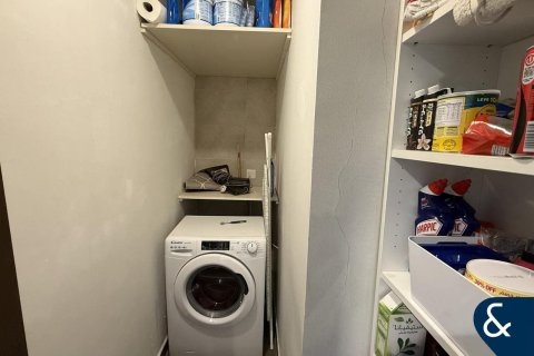 Business Bay, Dubai, UAE의 임대용 아파트 침실 2개, 83제곱미터 번호 668018 - 사진 14