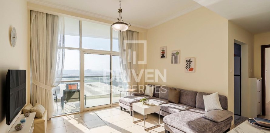 Apartmen di Business Bay, Dubai, UAE 1 bilik tidur, 69 meter persegi № 654417