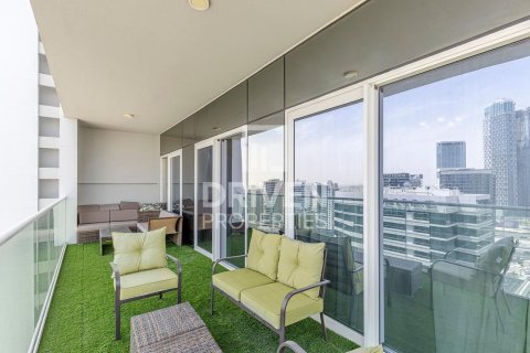 Apartmen di Business Bay, Dubai, UAE 2 bilik tidur, 85 meter persegi № 654416 - foto 13