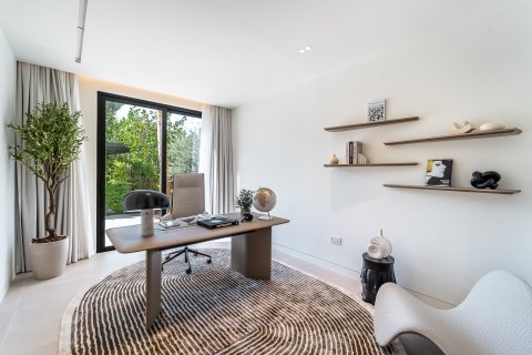 Villa à vendre à  Jumeirah Islands, Dubai, EAU 5 chambres, 547 m2 № 696022 - photo 16